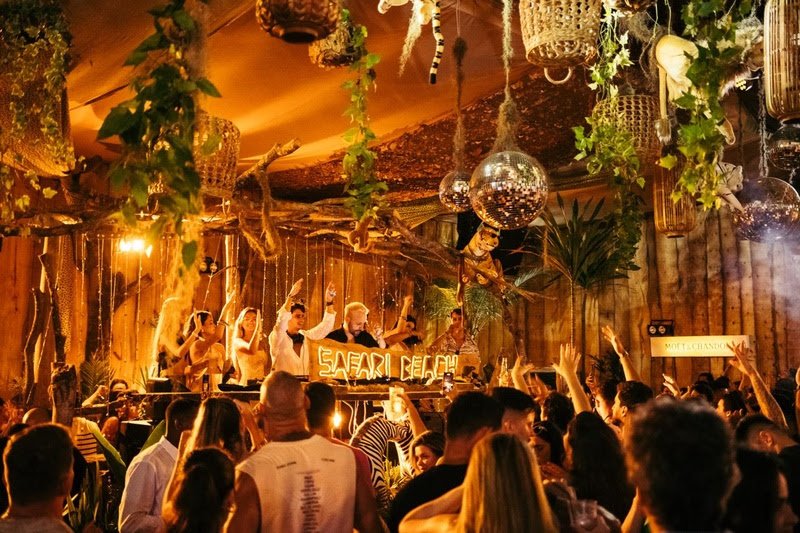 Safari Beach club